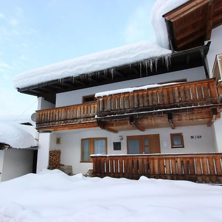 Boutique Apartment In Brixen With Mountain View Brixen im Thale Esterno foto